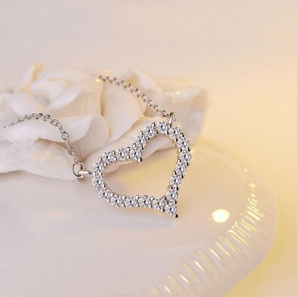 NEW Silver Dazzling Zircon Love Heart Shape Pendant Necklaces - Picture 4 of 11